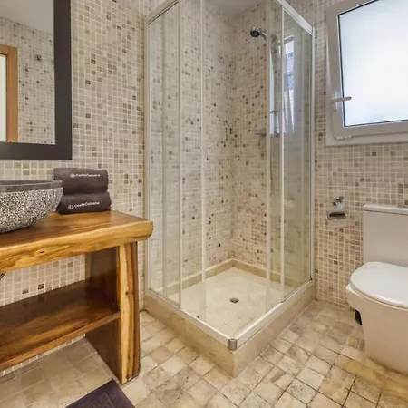 Sleeps 18 Pool Wifi