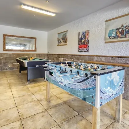 Sleeps 18 Pool Wifi Villa *
