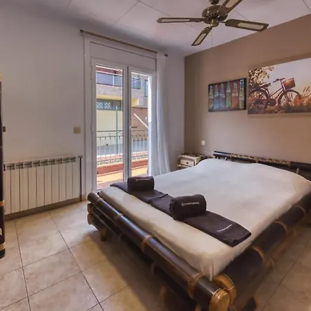 Villa Sleeps 18 Pool Wifi Lloret de Mar