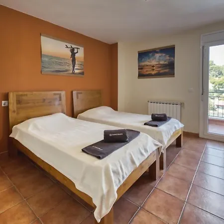 Sleeps 18 Pool Wifi